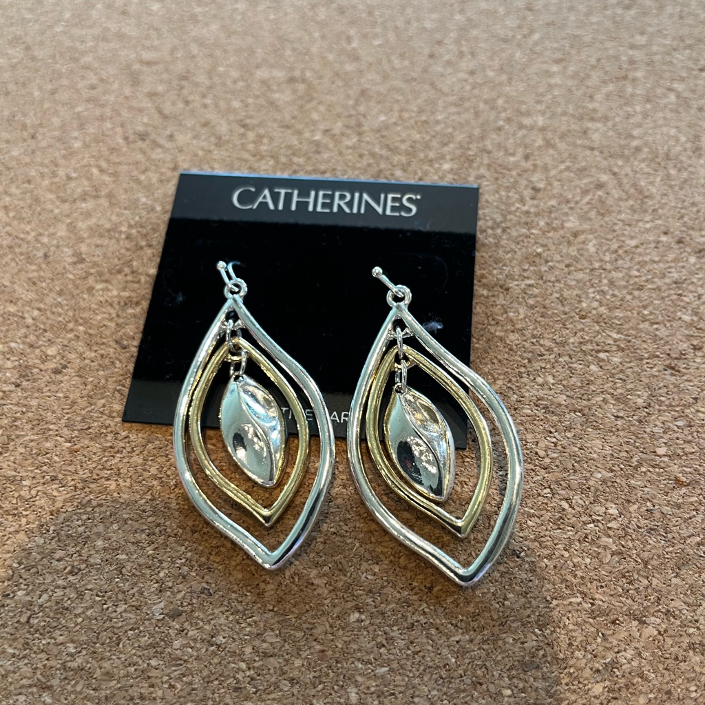 Bogo Catherines Fashion Earrings Bogo 10$